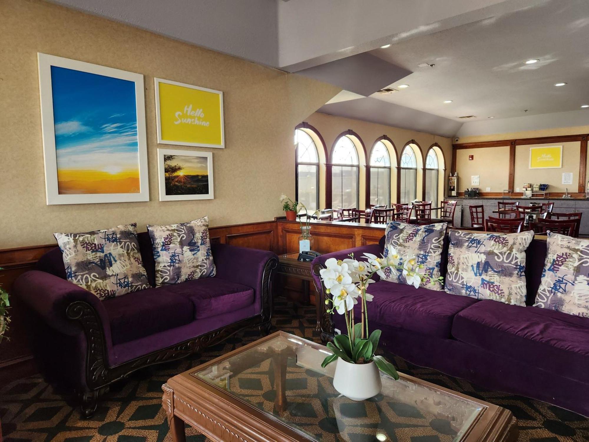 Days Inn & Suites By Wyndham Pasadena Zewnętrze zdjęcie